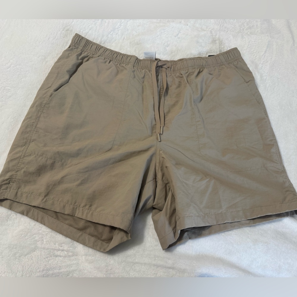 DSG Men’s Khaki 6” Mesh Lined Rec Short Size Large